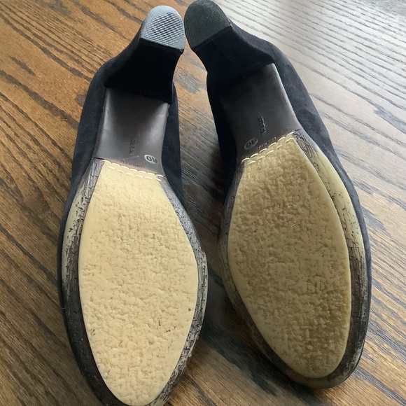 Aquatalia Women's Black Suede Slip on Pumps Block Heel Shoes Black Size 10 - Picture 9 of 9